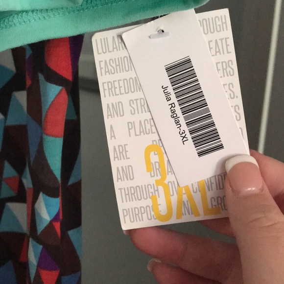 3XL Julia never worn - Picture 3 of 4